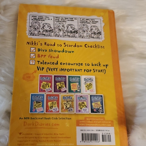 Dork Diaries #8 - Picture 2 of 3